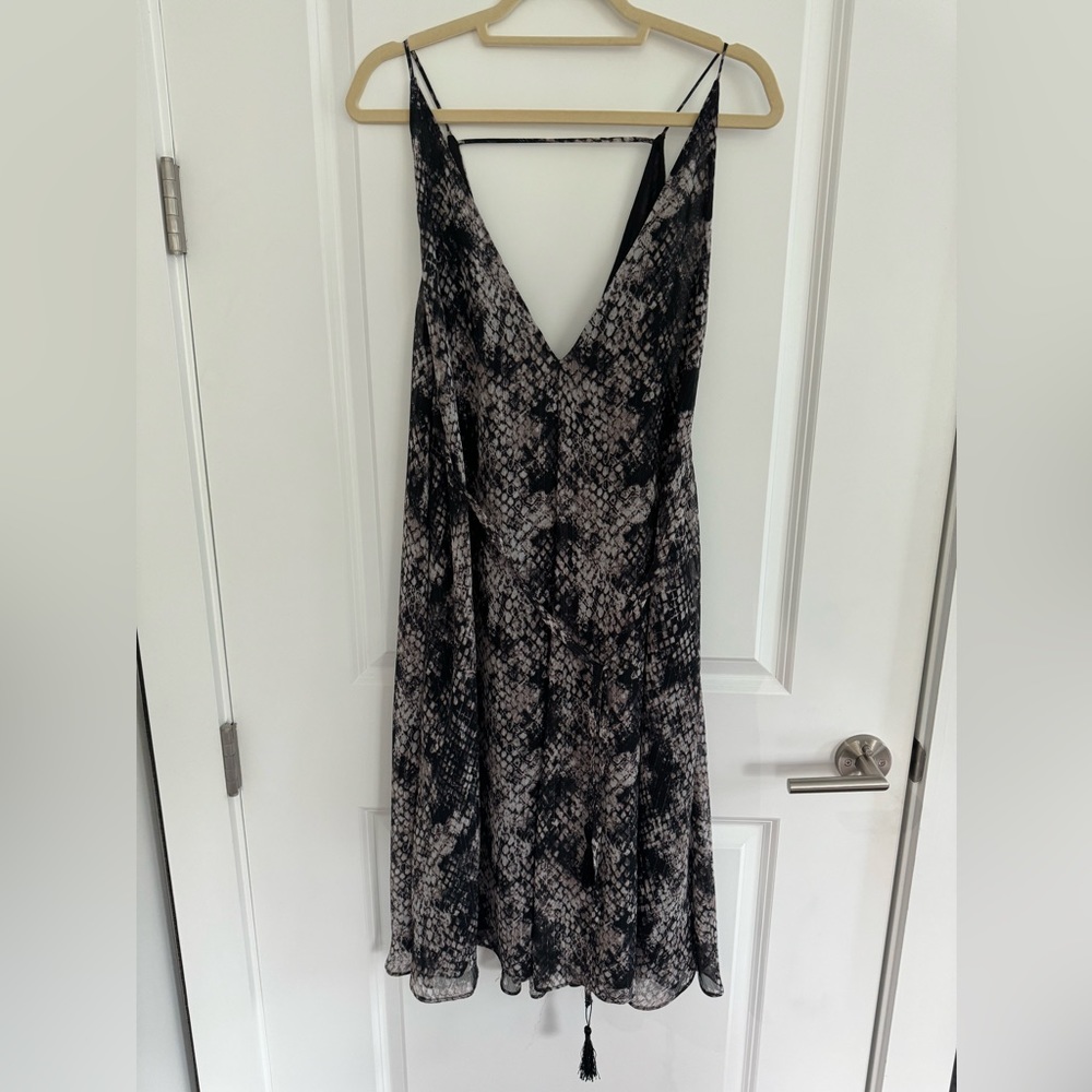 TOP SHOP snake print A-Line size 8